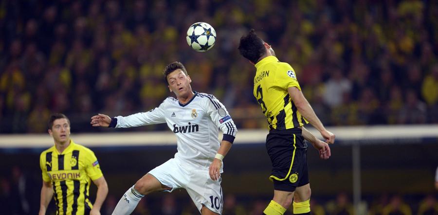 La Gazzetta dello Sport: "Lewandowskis Show, 4:1 Dortmund erteilt Madrid eine Lehrstunde".