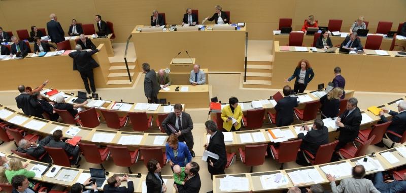 Lukrative Familienbande im Bayerischen Landtag