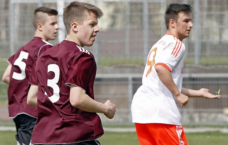 David Kammerbauer (Nummer 3, Zwillingsbruder von Patrick K.) schaffte in seiner Zeit in der U16 des Clubs den Sprung zum Nachwuchs-Nationalspieler, wechselte später zu den Sportfreunden Siegen, SSV Ulm und läuft heute für den Viertligisten Stuttgarter Kickers auf.