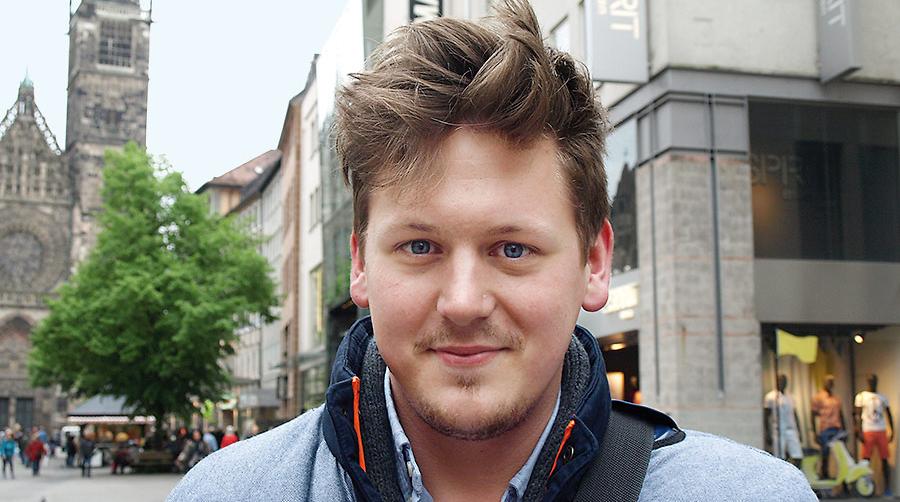 Sebastian Küster (22) hält die Videoüberwachung in der Nürnberger Innenstadt für übertrieben.