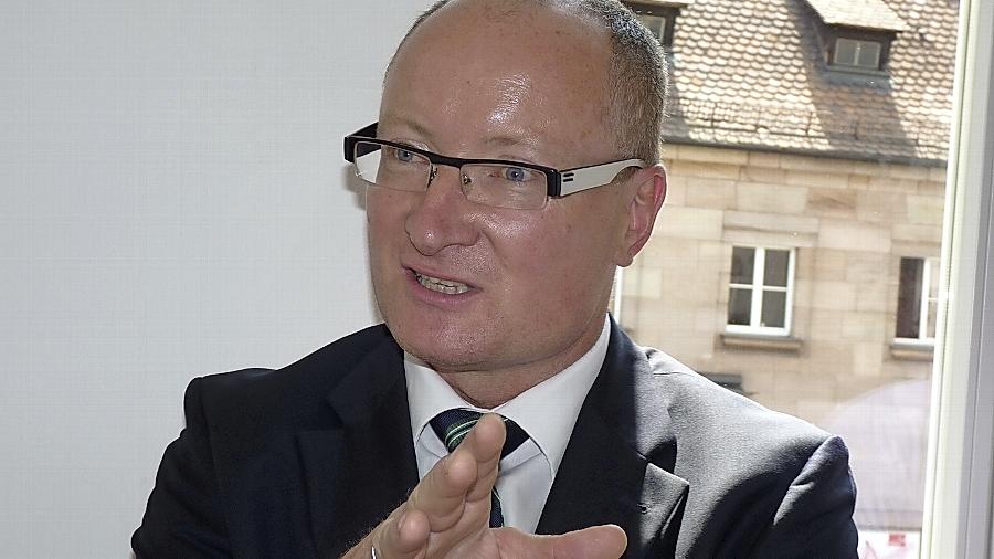 Klinikvorstand Helmut Nawratil ist ab sofort freigestellt, das wurde bei einer Sondersitzung am Dienstag beschlossen. Klinikvorstand Helmut Nawratil ist ab sofort freigestellt, das wurde bei einer Sondersitzung am Dienstag beschlossen.