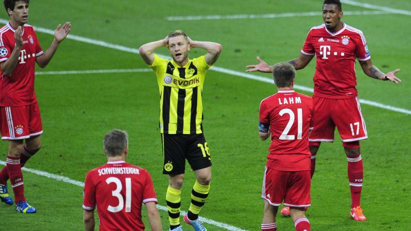 ... sich Dortmund über die vergebenen Chancen ärgert, herrscht beim Rekordmeister verstärkter Gesprächsbedarf.