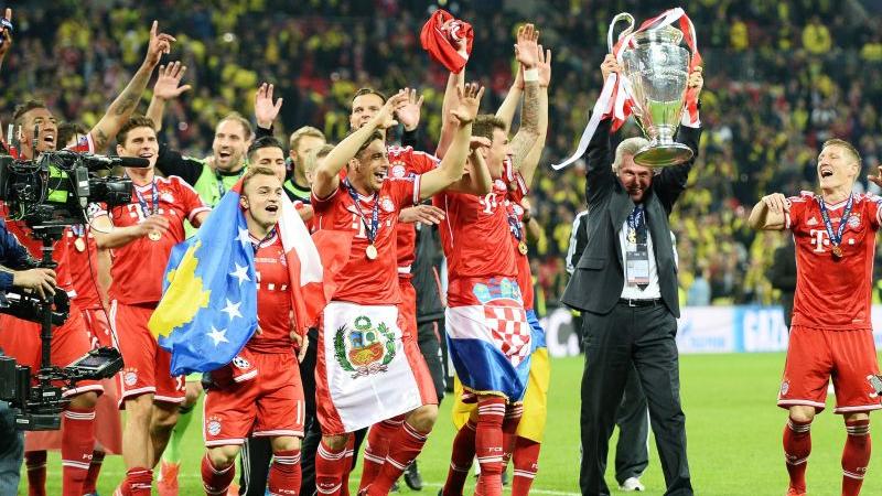 Karten-Glück & eiskalter Robben: Bayern holt den Pott