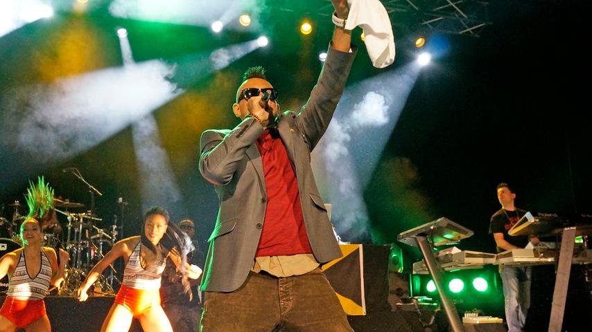 Jamaikaner Sean Paul rappte die Fürther Stadthalle