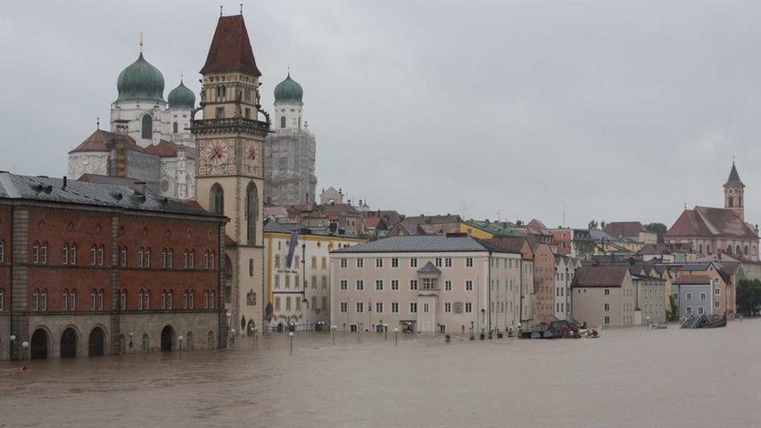 Am Montagmorgen wurde dort an der Donau der Wasserstand von 12,20 Metern überschritten.