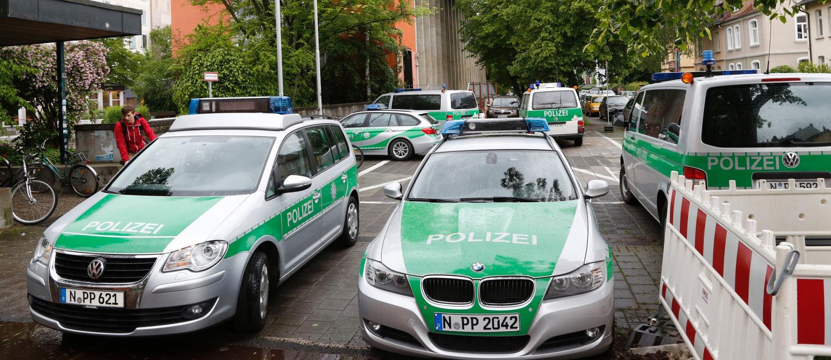 Bomben- und Amokdrohung an der Uni Erlangen-Nürnberg Bomben- und Amokdrohung an der Uni Erlangen-Nürnberg