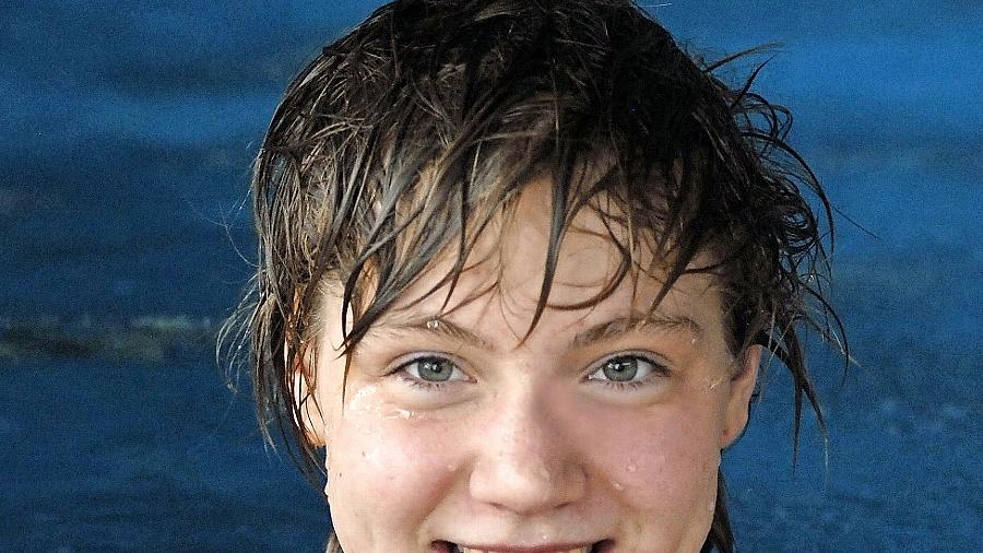 Grund zum Strahlen: Mareike Förster holte neben Siegen in ihrer Altersklasse auch den Vizetitel in der offenen Wertung über 200m Brust. Konstantin Walter gewann bei jedem Start eine Medaille – dreimal Gold, dreimal Silber. Grund zum Strahlen: Mareike Förster holte neben Siegen in ihrer Altersklasse auch den Vizetitel in der offenen Wertung über 200m Brust. Konstantin Walter gewann bei jedem Start eine Medaille – dreimal Gold, dreimal Silber.