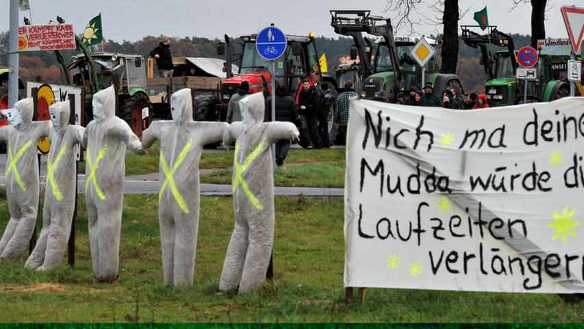 Bunte Proteste gegen den strahlenden Atommüll im Wendland