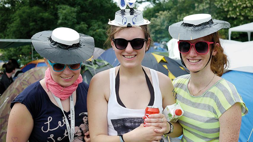 RIP 2013: Hüte, Mützen, Öhrchen - die schrillsten Kopfbedeckungen