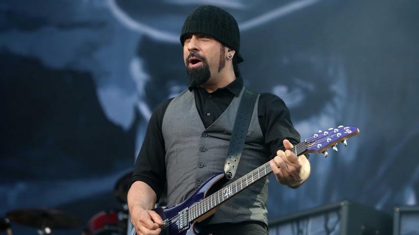 Rob Caggiano wurde erst Anfang Februar 2013 offiziell als Gitarrist der Band Volbeat vorgestellt. Auf RIP beweist er eindrucksvoll sein Können.