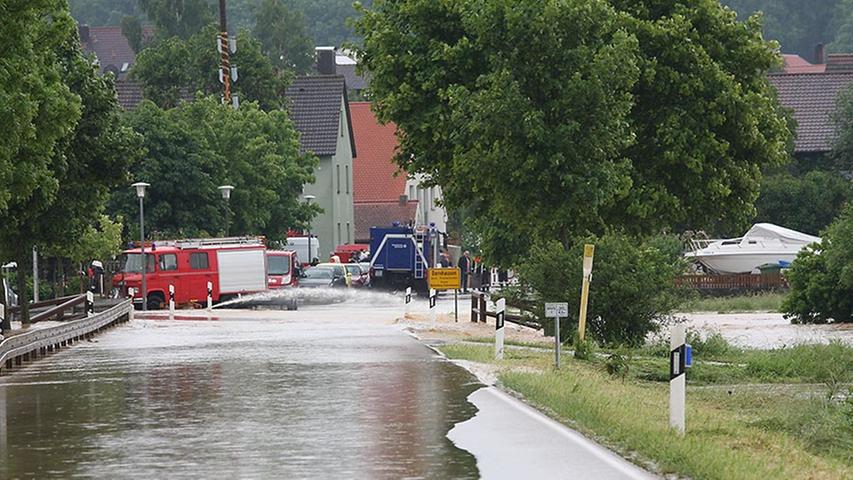 Wasser so weit das Auge reicht: Jahrhundertflut 2013 in Franken