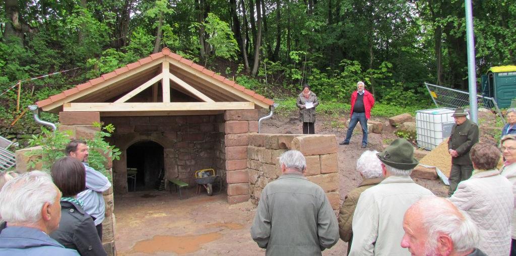 Barthelmesaurach feierte Richtfest des Sommerkellers