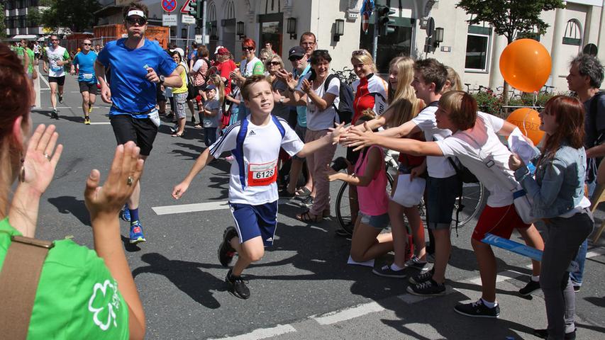 Auch junge Läufer kämpfen sich ans Ziel.