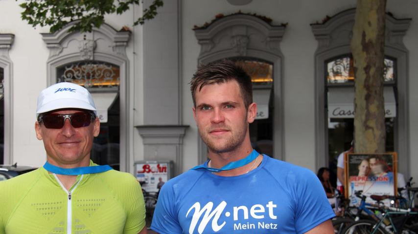 Jan Jantschek (45, links) und Stefan Schemm (22) gingen beide für das Team „M-Net“ an den Start. Für Jan Jantschek ist es bereits der zweite Halbmarathon in Fürth. Stefan Schemm dagegen ist noch ein Frischling.