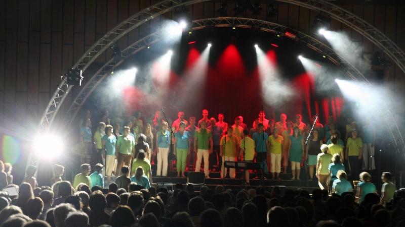 Choralle zelebriert Geburtstagskonzert in Neustadt