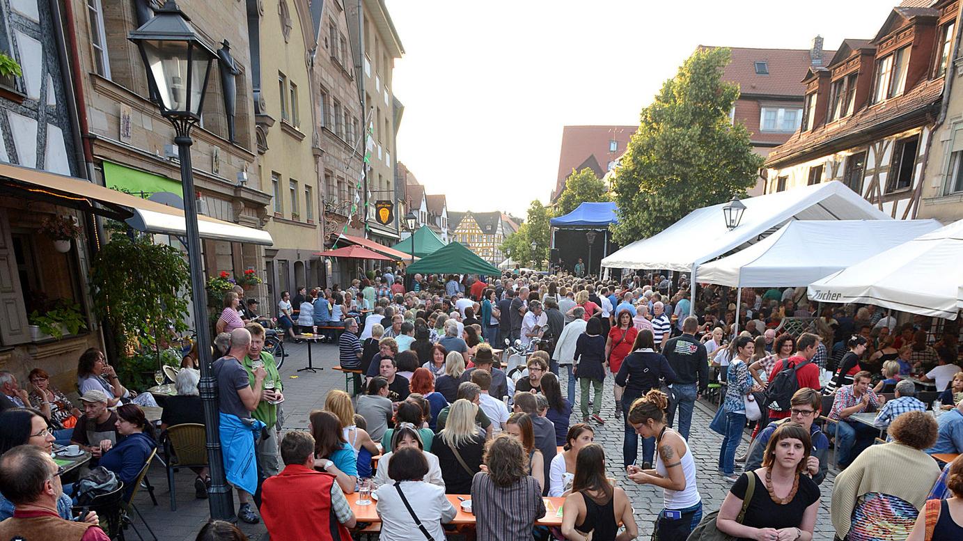 Die CSU-Fraktion hofft mit einem Vorschlag Einschnitte für den Kneipenbetrieb in der Gustavstraße verhindern zu können. Unser Bild entstand beim diesjährigen Fürth Festival.