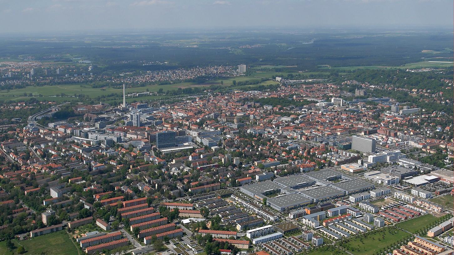 Erlangen aus der Luft. Die Stadt leistet sich üppige Investitionen.