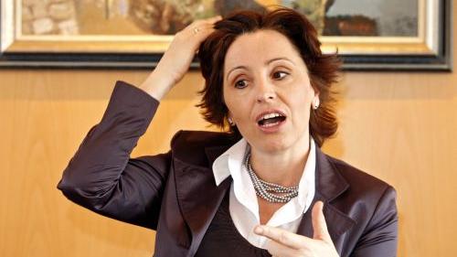 Christine Haderthauer konnte nicht lange dem Druck der Opposition standhalten. Schließlich gab die CSU-Politikerin am 1. September 2014 den Rücktritt von ihren beiden Ämtern bekannt.