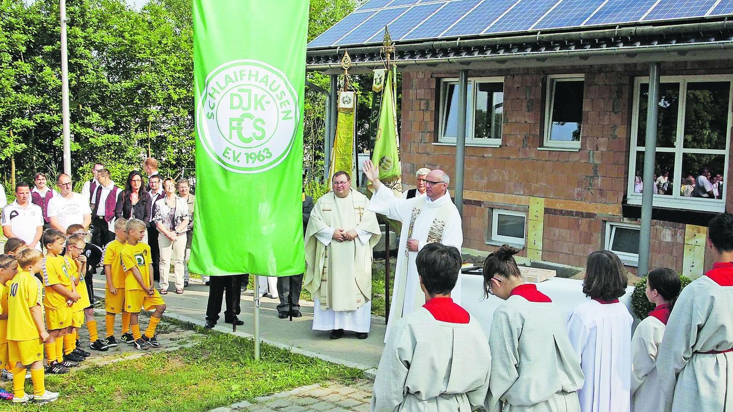 Zum Schlaifhausener Jubiläum wird Prestigebau gesegnet Zum Schlaifhausener Jubiläum wird Prestigebau gesegnet