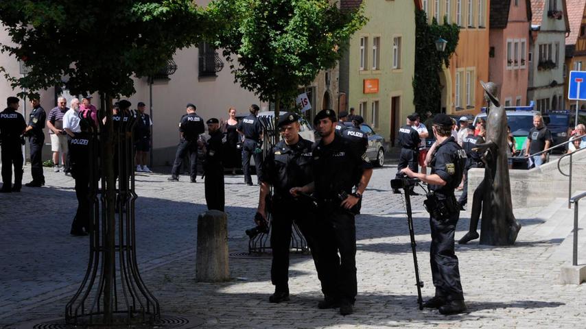 Die Kundgebung der NPD in Rothenburg hat viele Menschen mobilisiert. Die Polizei rückte mit einem Großaufgebot an und auch ...