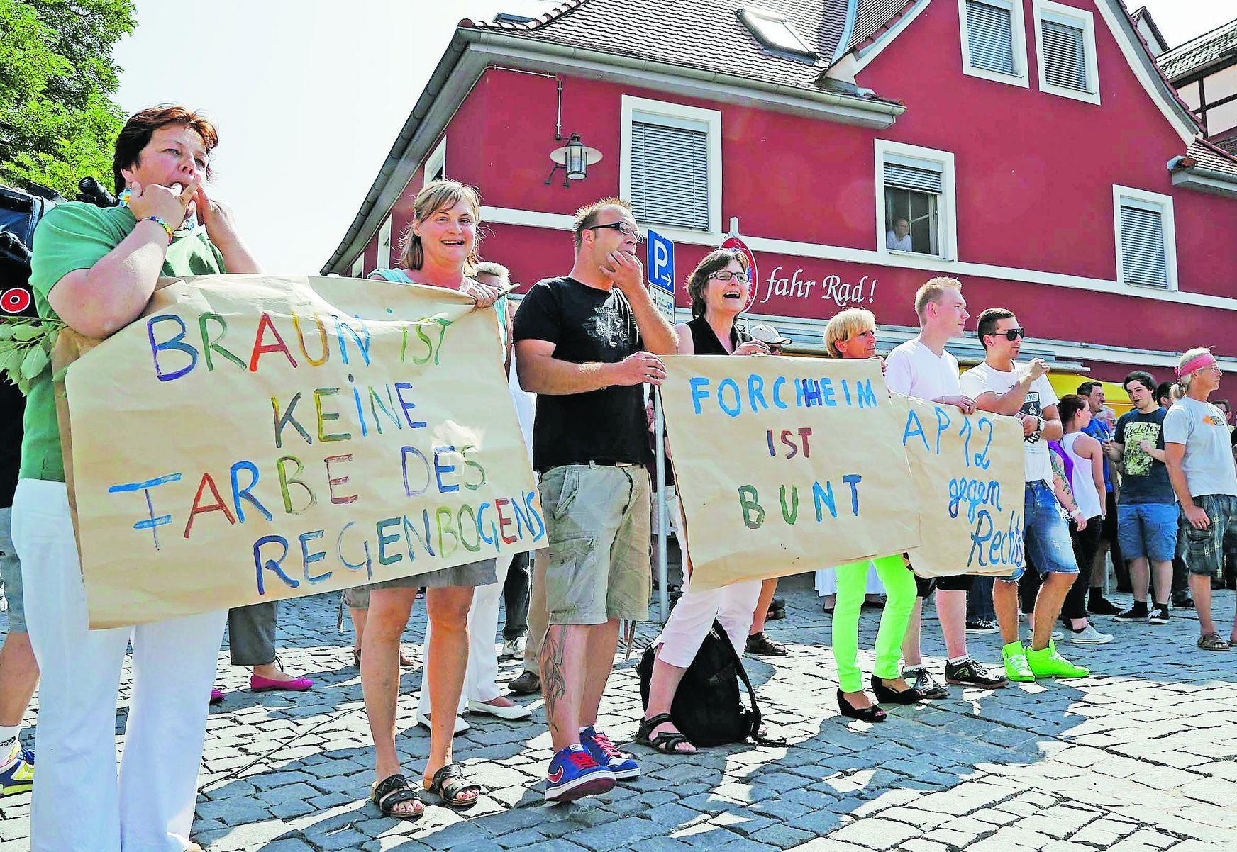 Rechte Reden Gehen Im Pfeifkonzert Unter | Nordbayern