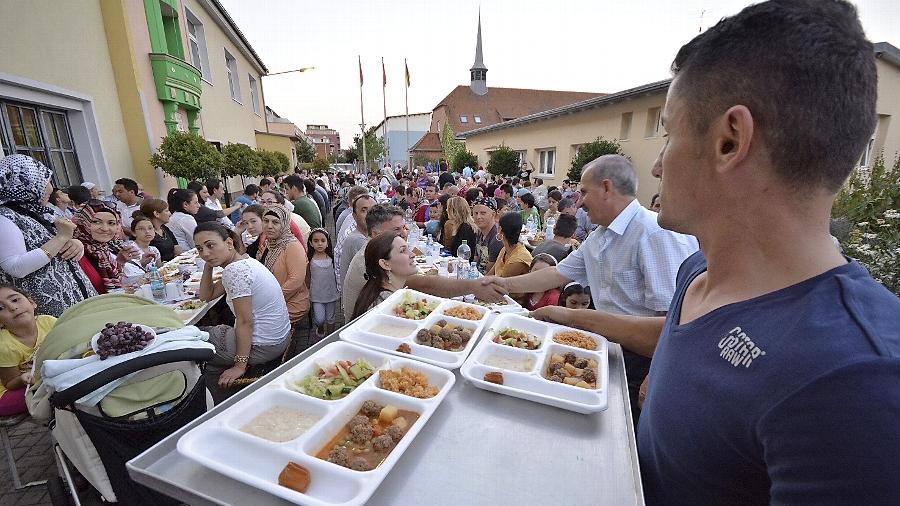 17 Stunden Ohne Essen Und Trinken Furth Nordbayern 17 Stunden Ohne Essen Und Trinken Furth Nordbayern