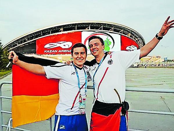 Auch bei der Universiade in Kasan 2013 vertrat Max Schwenger (links) Deutschland im Badminton.
