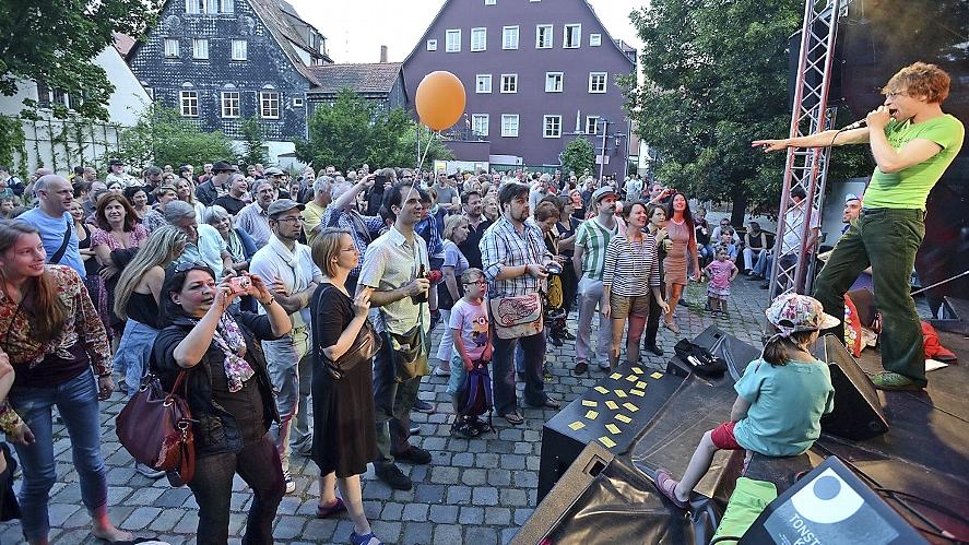 Auch das Fürth Festival ist in geringem Maß von den Änderungen betroffen,  die Bühne auf dem Kirchenplatz (Bild) bleibt davon verschont. 