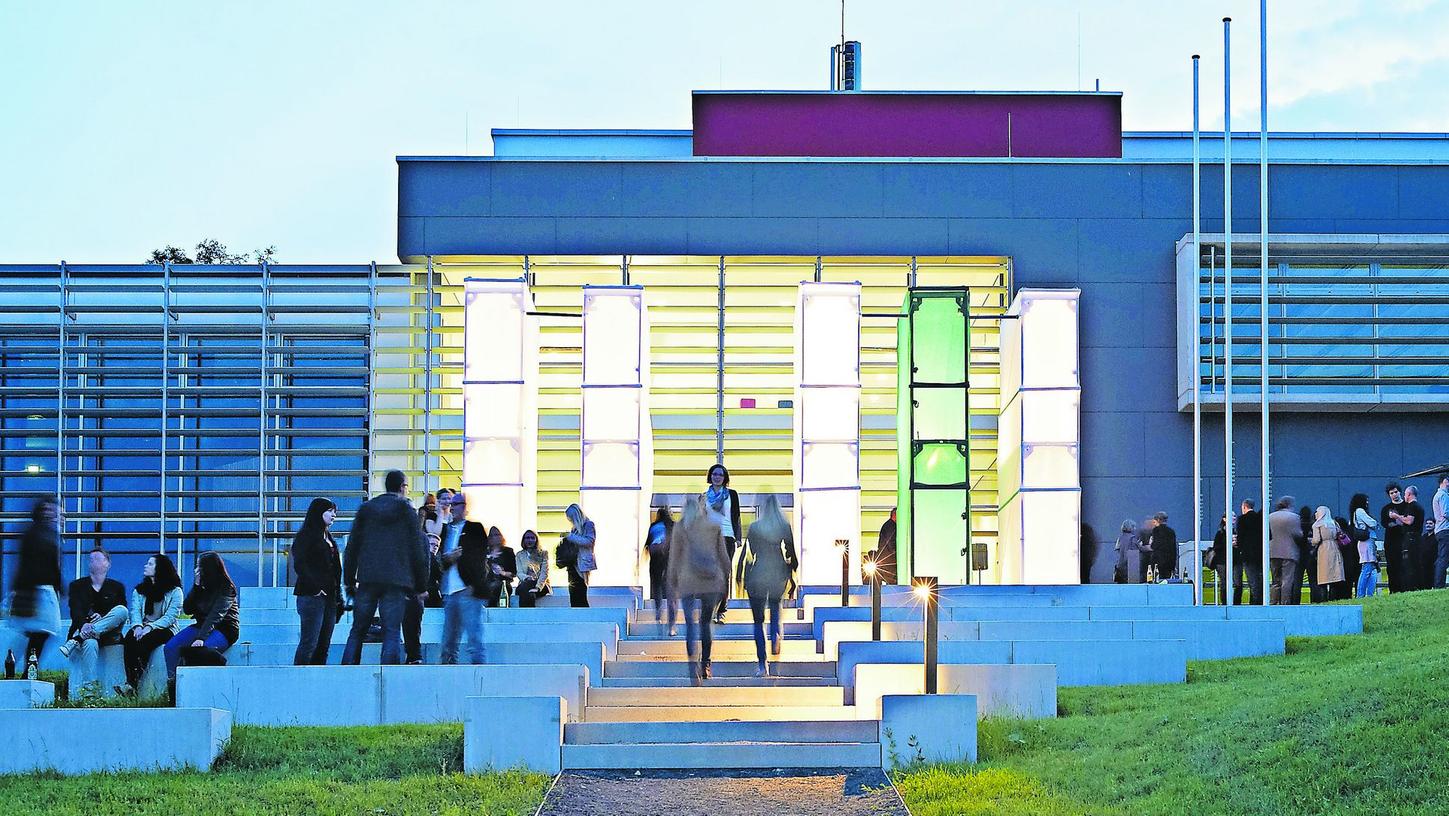 Schauplatz des „7. Wissenschaftstages“ der Metrolpolregion Nürnberg: der Campus der Hochschule Coburg. Schauplatz des „7. Wissenschaftstages“ der Metrolpolregion Nürnberg: der Campus der Hochschule Coburg.