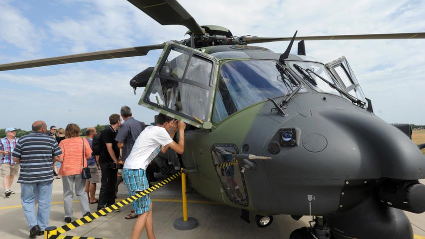 Einmal im Bundeswehr-Helikopter sitzen: 