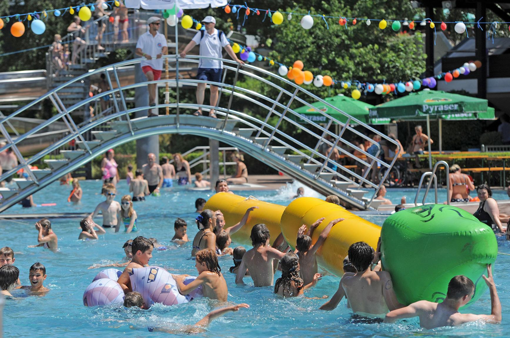 Ein Sommer Mit Proppenvollen Freibädern Im Landkreis Roth | Nordbayern