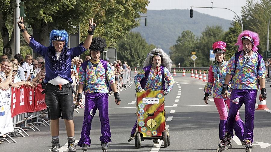 Kostümiert auf Rollen Kostümiert auf Rollen