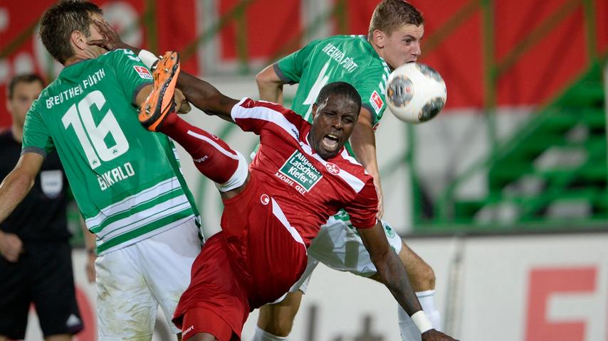 Spitzenspiel gewonnen, Rote Teufel in die Zange genommen: Die SpVgg Greuther Fürth hat das Montagabend-Topspiel gegen den 1. FC Kaiserslautern mit 2:1 gewonnen.