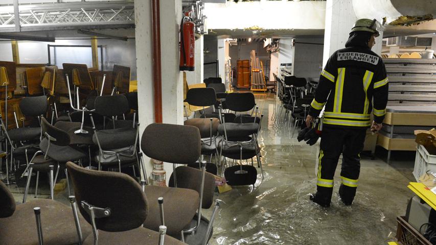 Unwetter über Erlangen flutete die Lades-Halle