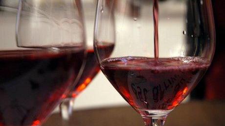 Wegen Corona-Krise: Deutsche trinken mehr Wein