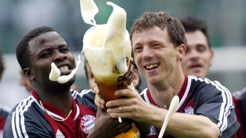 Der Heimatverein von Samuel Osei Kuffour in Ghana hieß Fantomas Kumasi. Doch von 1994 bis 2005 spielte er beim großen FC Bayern - mit einem kurzen Leih-Intermezzo in Nürnberg (1996, zwölf Spiele, ein Tor). Seine erfolgreiche Karriere beendete die Frohnatur 2009 in der Heimat, bei Asante Kotoko.