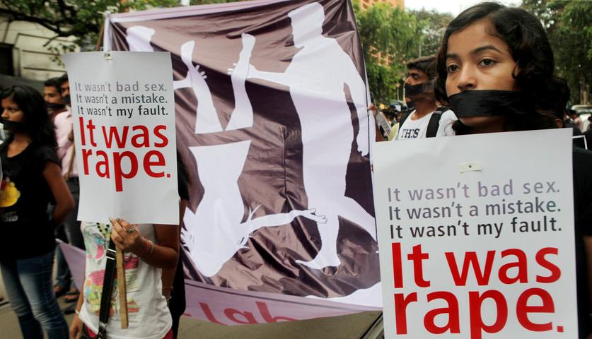 Gegen skandalöse Gruppenvergewaltigungen protestieren Frauen in Indien immer wieder. 