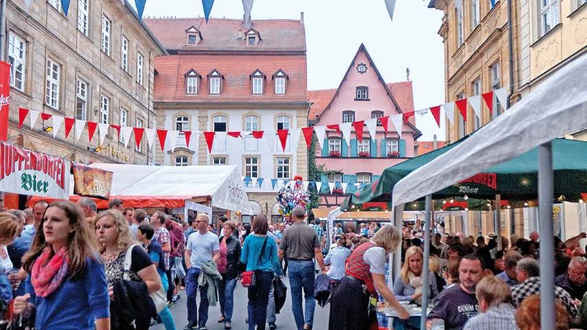 Der dritte Sandkerwa-Tag in Bamberg lockte wieder tausende Besucher in die Domstadt.