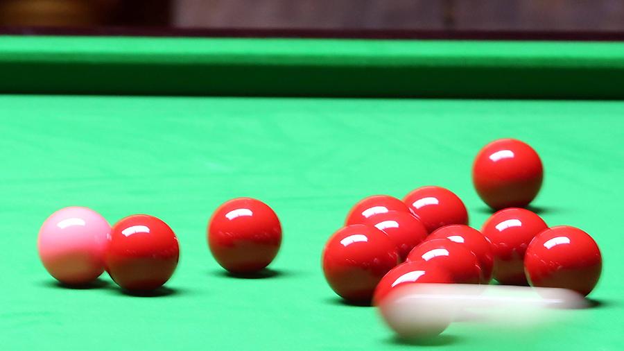 Präzisionsarbeit am grünen Tisch: Snooker hat von Großbritanni die Welt erobert, Fürth hat sich dabei einen festen Platz im Terminkalender gesichert.
