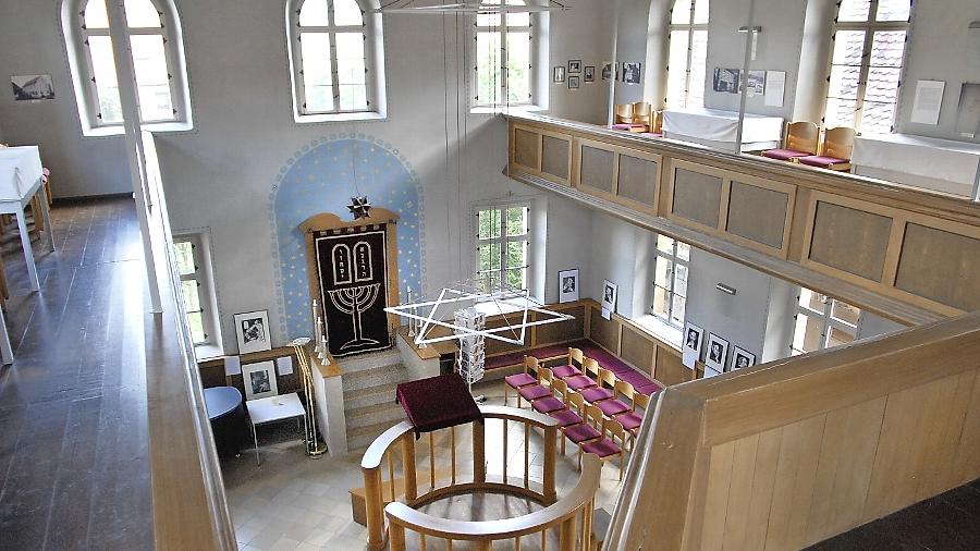 Die Synagoge ist seit 1994 restauriert und der Öffentlichkeit zugänglich. Die Synagoge ist seit 1994 restauriert und der Öffentlichkeit zugänglich.