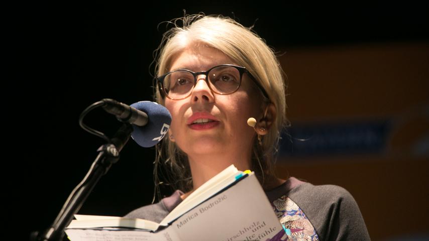 Marica Bodrožic las aus ihrem Roman von 2012 "Kirschholz und alte Gefühle".