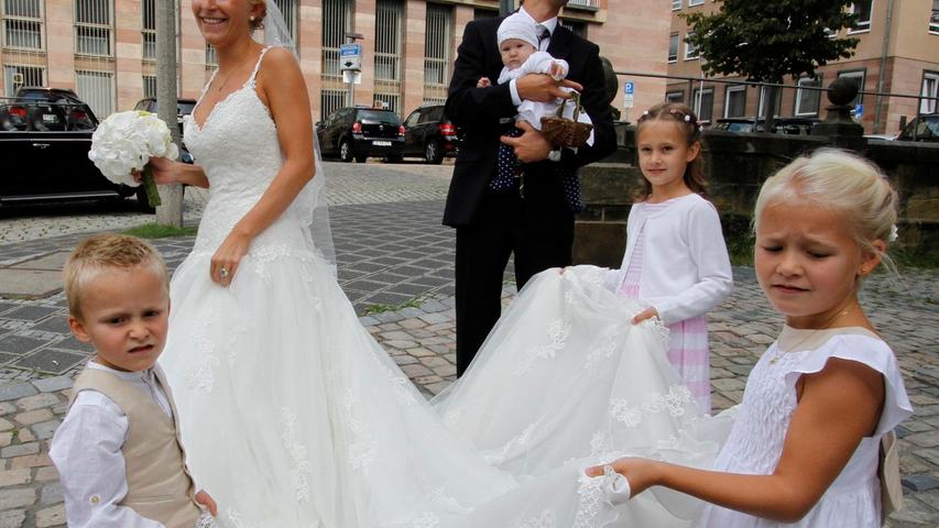 Ein Traum in weiß: das Brautkleid von Annalena.