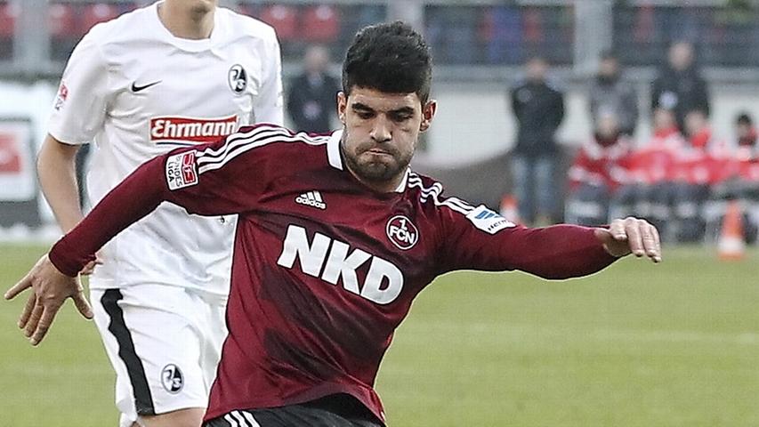 So richtig zum Zug kam der eigentlich kraftstrotzende Muhammed Ildiz beim Club nicht. Erst wurde er von Adduktorenbeschwerden geplagt, dann von anderen muskulären Problemen. Schließlich musste er auch noch eine Blinddarmoperation durchstehen. Insgesamt kam der gebürtige Wiener in der Rückrunde der Saison 2012/13 nur auf 31 Einsatzminuten in fünf Spielen. Obwohl er in der nächsten Saison keine solchen Probleme hatte, spielte er keine Rolle mehr. Die Zusammenarbeit endete nicht ganz im Guten. "Dafür gibt es definitiv keine logische Erklärung", sagte Martin Bader auf die Frage, warum es mit dem jungen Talent in Nürnberg nicht geklappt hat, "ich weiß nicht, was mit ihm passiert ist." So richtig zum Zug kam der eigentlich kraftstrotzende Muhammed Ildiz beim Club nicht. Erst wurde er von Adduktorenbeschwerden geplagt, dann von anderen muskulären Problemen. Schließlich musste er auch noch eine Blinddarmoperation durchstehen. Insgesamt kam der gebürtige Wiener in der Rückrunde der Saison 2012/13 nur auf 31 Einsatzminuten in fünf Spielen. Obwohl er in der nächsten Saison keine solchen Probleme hatte, spielte er keine Rolle mehr. Die Zusammenarbeit endete nicht ganz im Guten. "Dafür gibt es definitiv keine logische Erklärung", sagte Martin Bader auf die Frage, warum es mit dem jungen Talent in Nürnberg nicht geklappt hat, "ich weiß nicht, was mit ihm passiert ist."