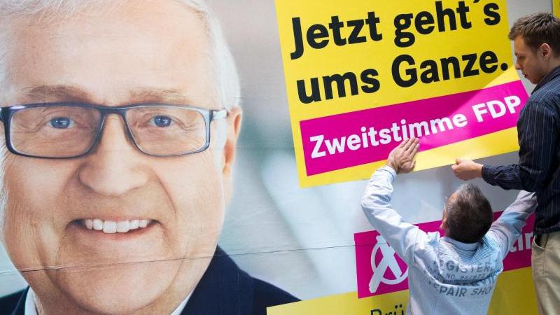 Die FDP war noch im Bundestag. Immerhin: Der Club hat die Fünf-Prozent-Hürde gepackt und steht derzeit mit elf Punkten da. Luft nach oben ist aber dennoch.