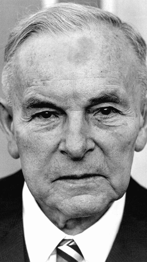 Hans Ehard (CSU) erlebte zwei Amtszeiten als Ministerpräsident: Zwischen dem 6. Januar 1960 und dem 11. Dezember 1962 war der Bamberger bereits zum zweiten Mal bayerischer Regierungschef.