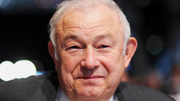 Ein Jahr lang war der Franke Günther Beckstein (CSU) im Amt. Der Jurist war von Oktober 2007 bis Oktober 2008 der erste evangelische Ministerpräsident nach dem Zweiten Weltkrieg. Sein kurzes Intermezzo an der Spitze Bayerns ist nichts im Vergleich zu seinem Nachfolger.