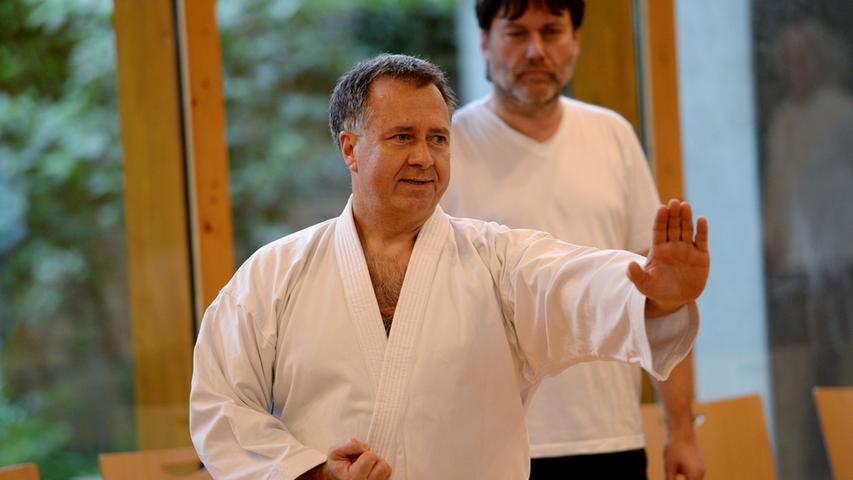 Karate macht Senioren glücklich