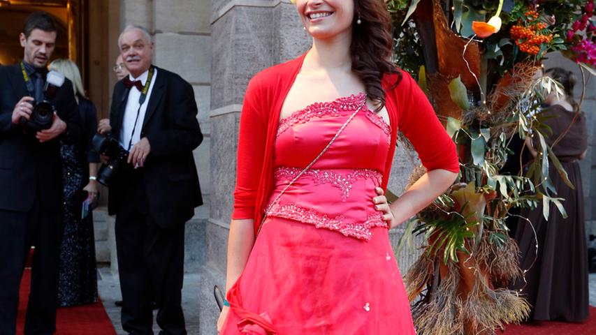 Wegen des Mottos "Iberische Nacht" waren 2013 besonders viele Frauen in roten Roben anzutreffen.