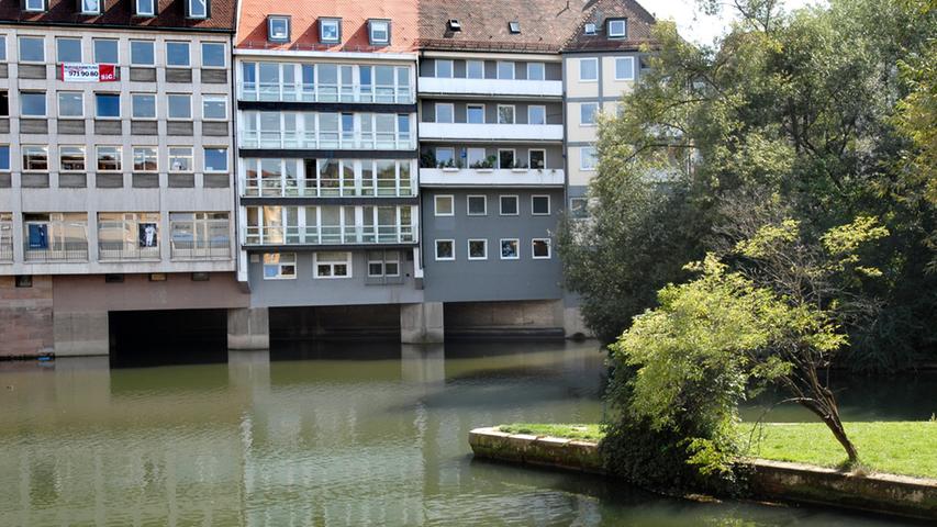 Er kann bei Hochwasser rund 130 Kubikmeter Wasser pro Sekunde aufnehmen. Seit 1909 wurde Nürnberg übrigens von keinem Hochwasser mehr heimgesucht.