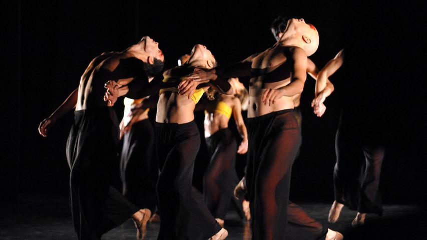 Brasilianische Tanzcompagnie glänzt mit schierer Lust an der Bewegung